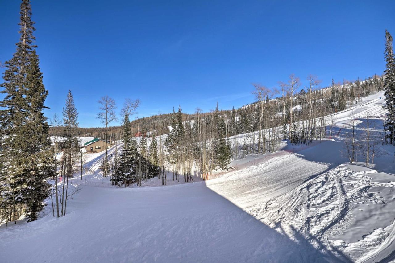 Slopeside Condo With Hot Tub And Game Room Access! Brian Head Eksteriør bilde