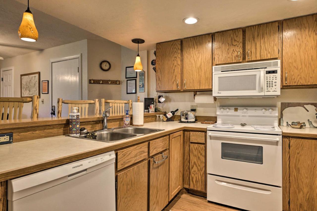 Slopeside Condo With Hot Tub And Game Room Access! Brian Head Eksteriør bilde